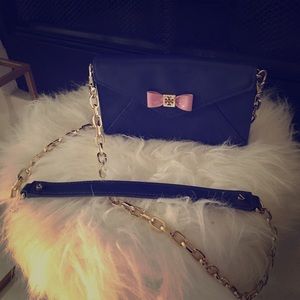 Tory Burch chained wallet